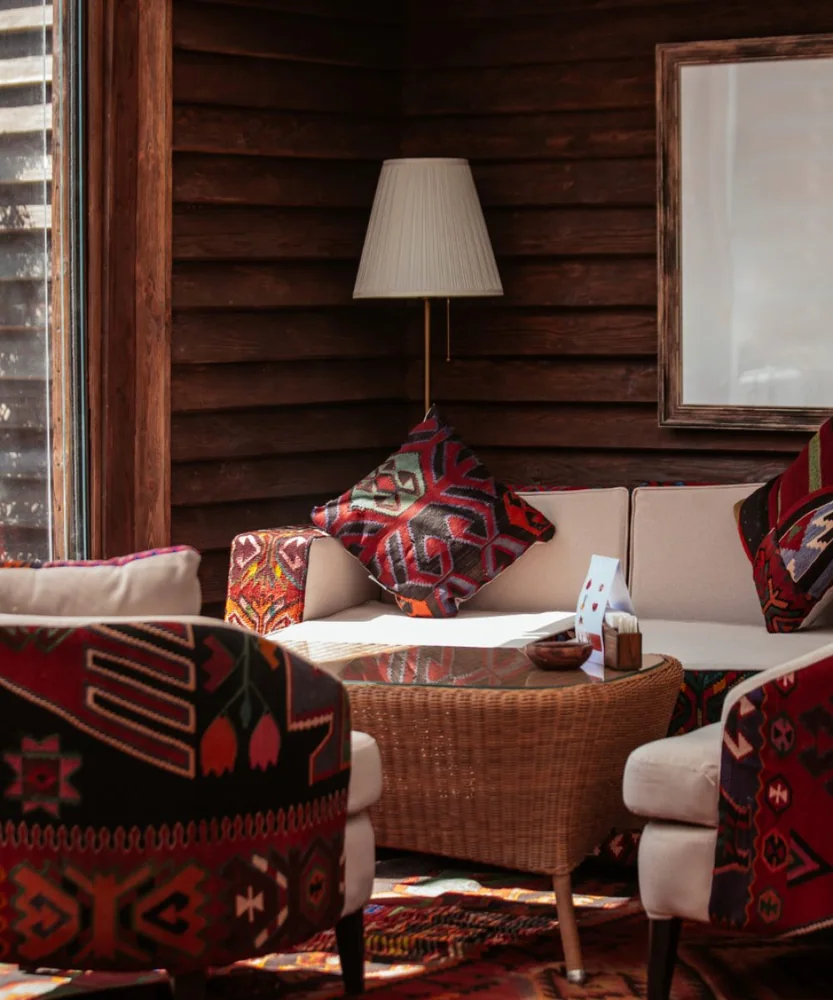 Aldiris — Furniture and bedding